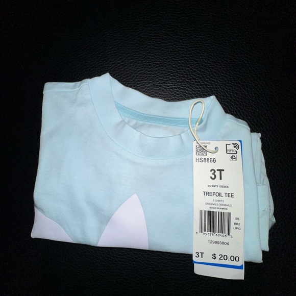 Adidas ~ Kids Logo T-Shirts (Multiple Sizes) - Picture 3 of 6